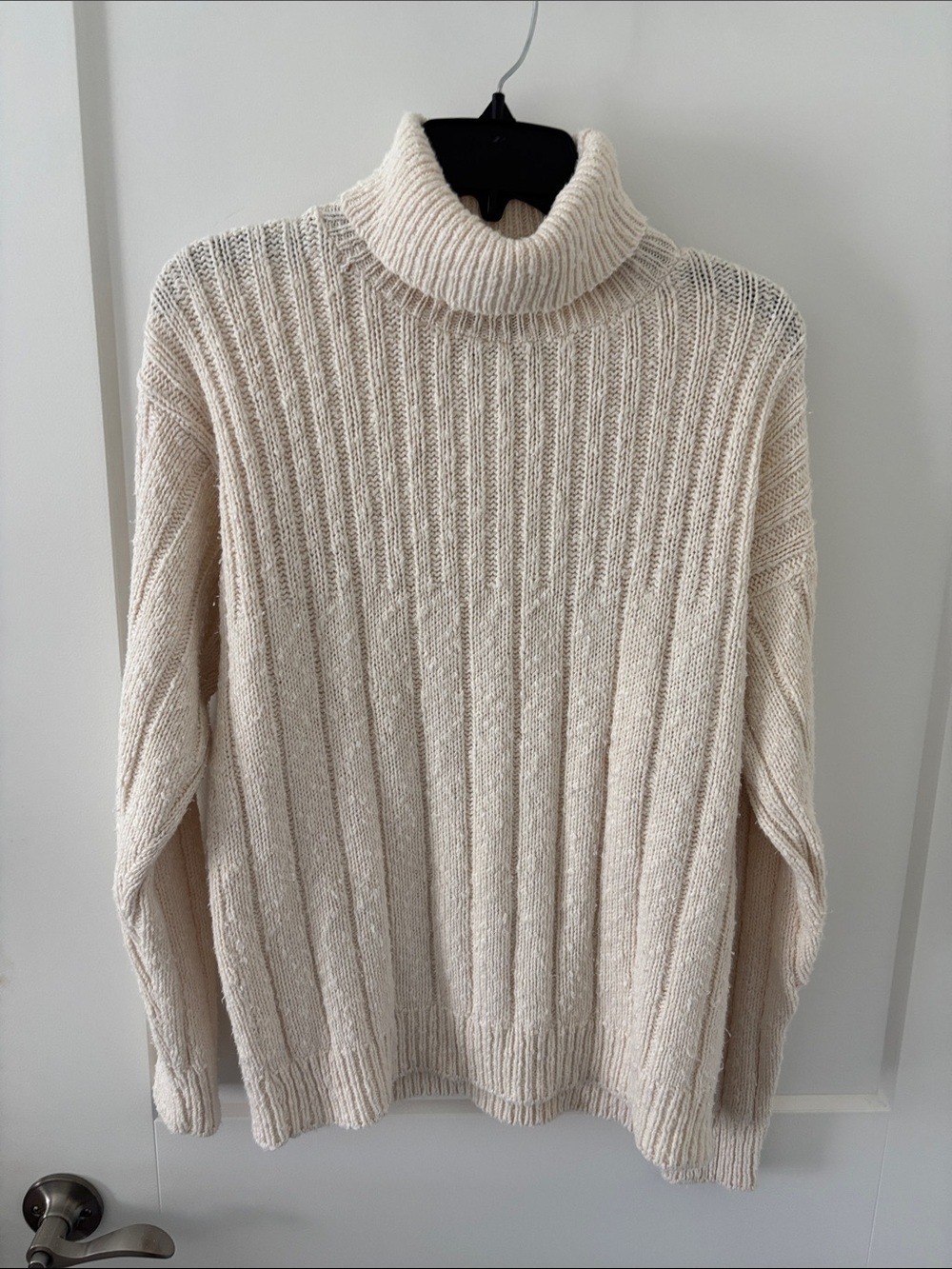 Woolrich woman’s Cream Ribbed Turtleneck Sweater 100% cotton size Medium